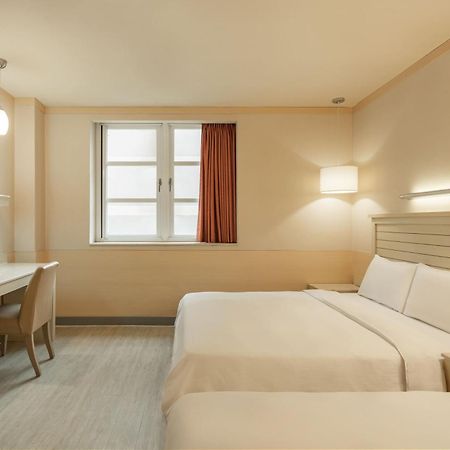 Kindness Hotel - Jhong Jheng Гаосюн Номер фото